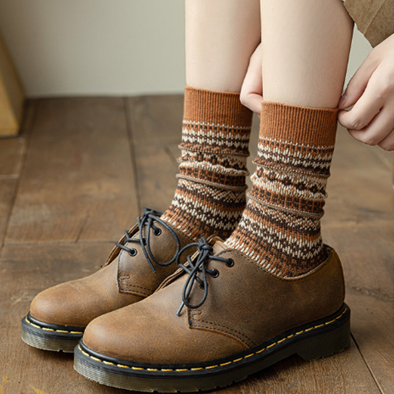Chaussettes de style ethnique rétro