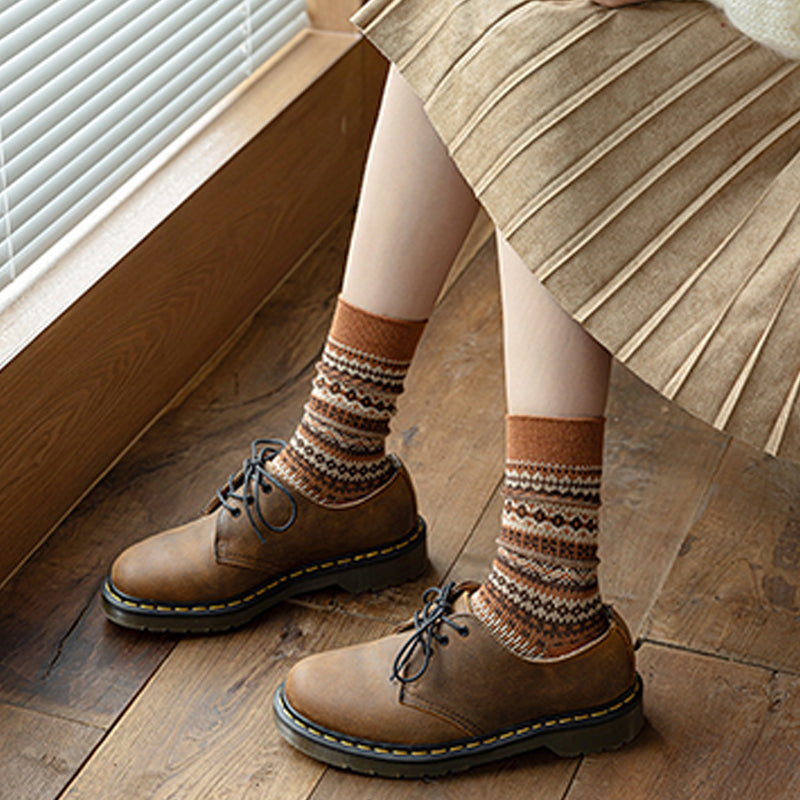 Chaussettes de style ethnique rétro