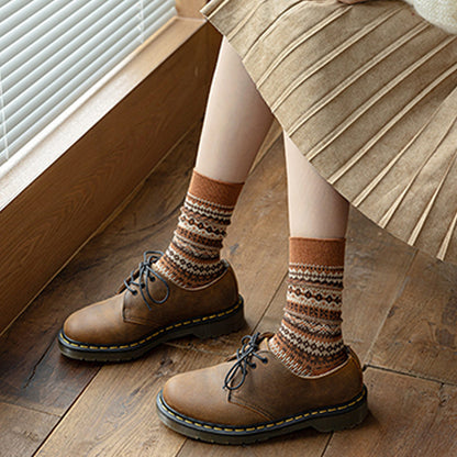 Chaussettes de style ethnique rétro