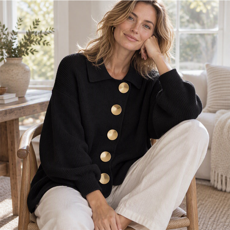 Gilet en maille élégant à col revers pour femme avec boutons dorés